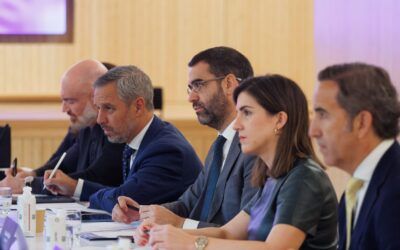 Estrategos sienta en la mesa al PP y a las grandes empresas de España para abordar los retos en tecnología, innovación y emprendimiento· Entrada